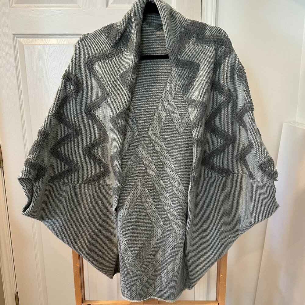 Madison 99 Cardigan One Size Sweater Great Condition